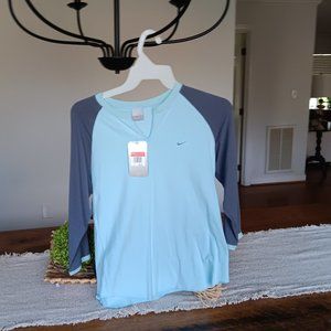 Nike long sleeve women's t shirt size large